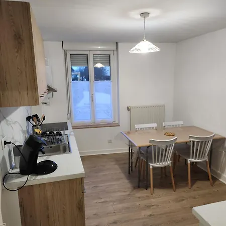 Meuble 6 Personnes A Deux Pas Du Centre-ville Apartamento *