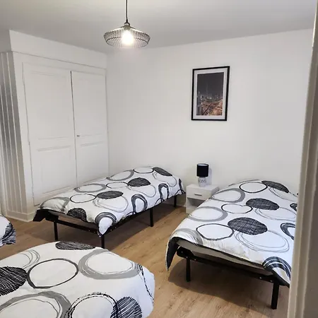 Meuble 6 Personnes A Deux Pas Du Centre-ville * Saint-Dizier